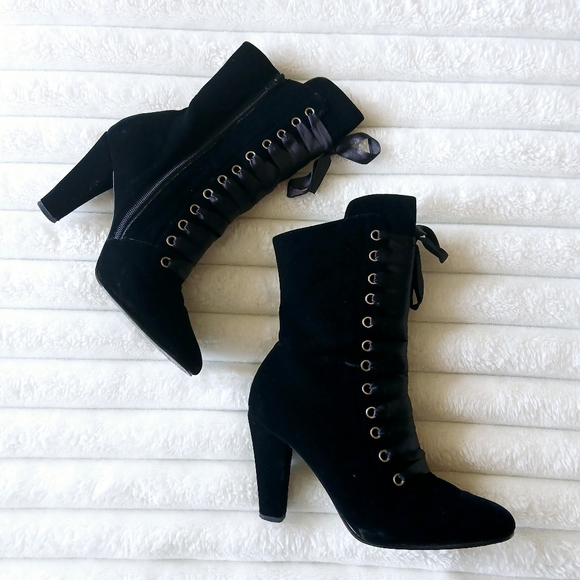 Velvet Black Women's Boots - Picture 4 of 4
